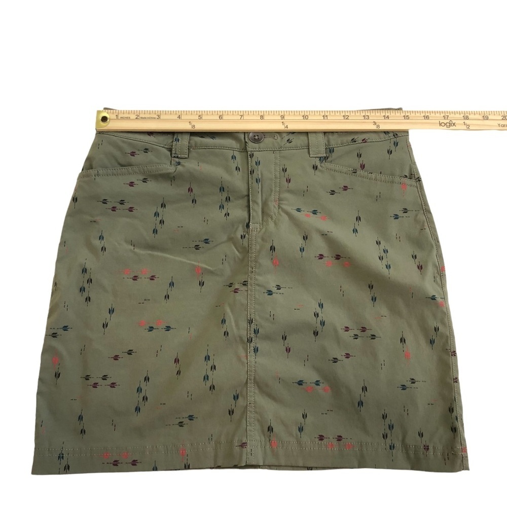 Eddie Bauer Adventurer 2.0 Skirt Olive Green‎ Arrow Print Size 2 - Picture 8 of 9
